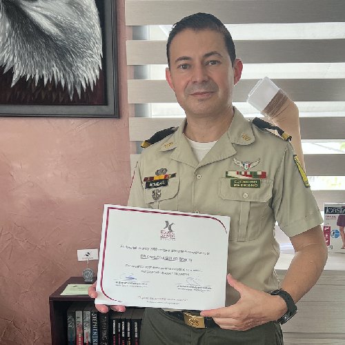 Dr Carlos Aguilar